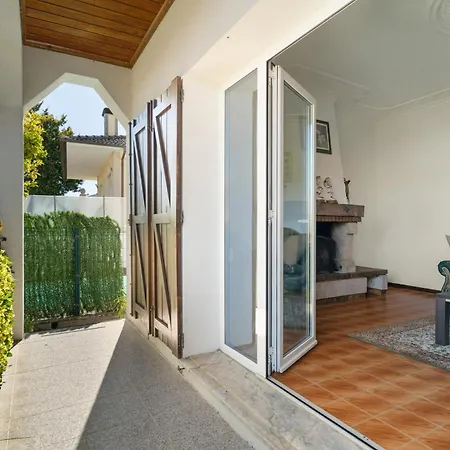 Holiday home Vivenda Ribeiro